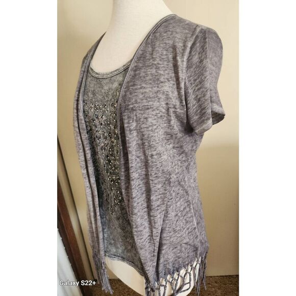 T64 Maurices 2 pc gray decorative silver-studded pattern tank and fringed kimono - Picture 4 of 11